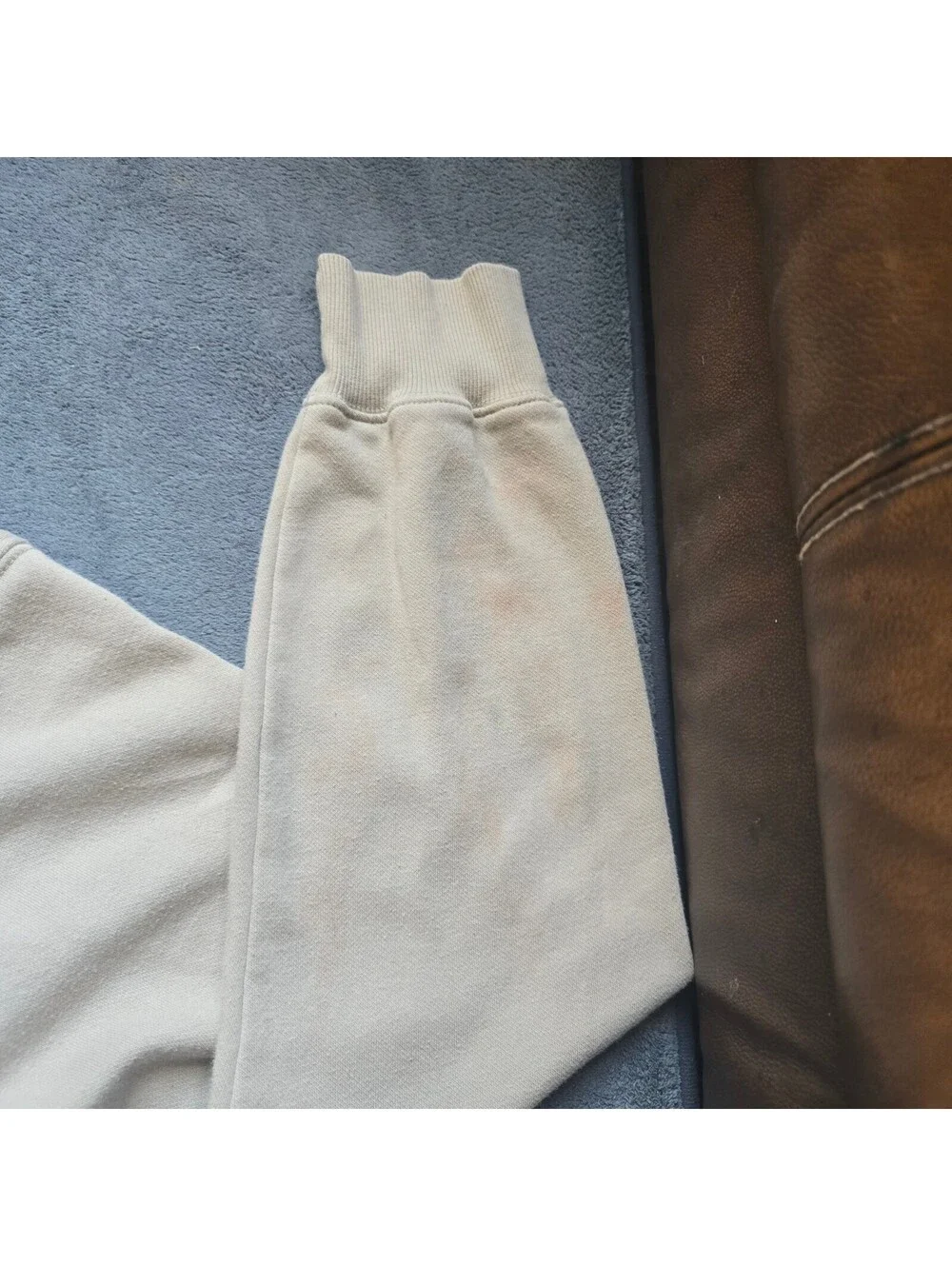 The North Face Tan Beige Pullover Hoodie Sweatshirt Mens XL Small Chest Logo